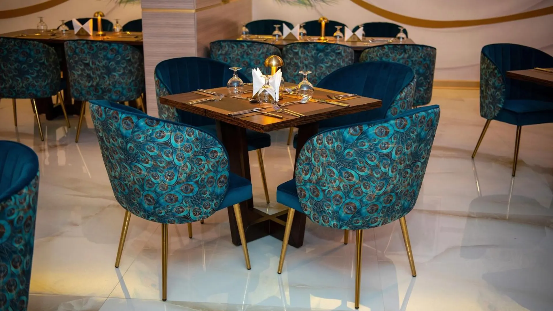 Redwaves Hotel فندق ريدويفز Džidda